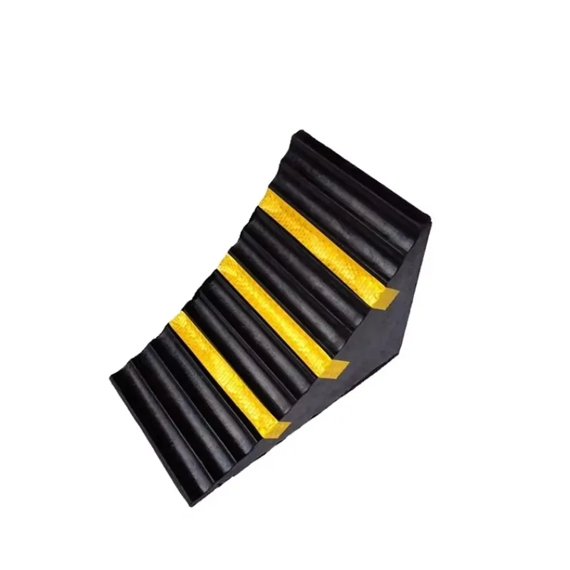Rubber Wheel Chocks Heavy Duty Safety Wheel Wedges Parking Wheel Stopper with Reflective Stripes