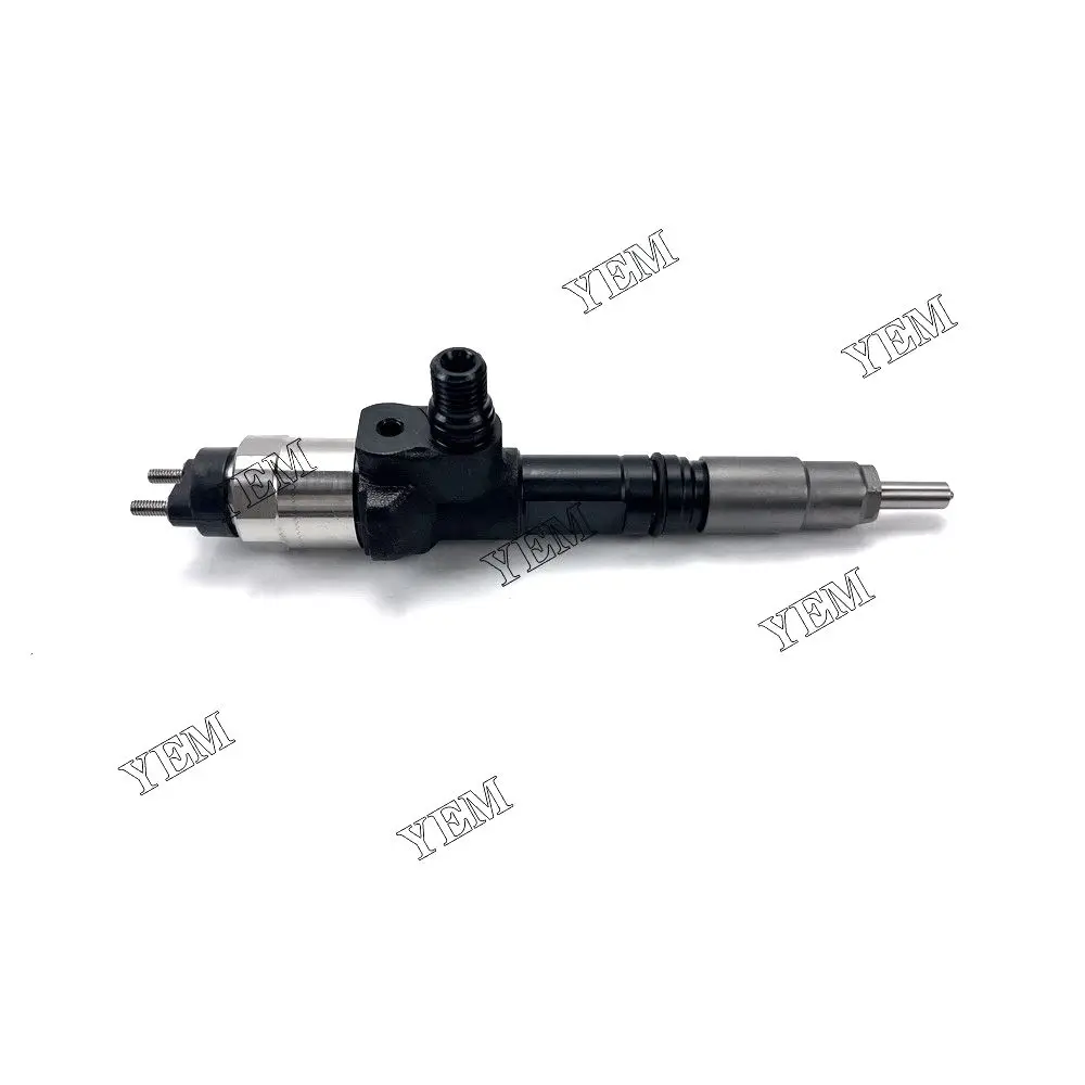 Part Number 1J500-53051 Fuel Injector For Kubota V3800 V3800CR V3800CR-T Diesel Engine Parts