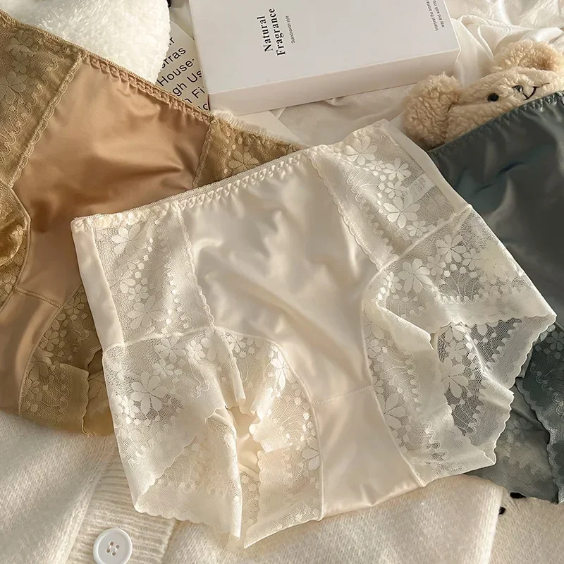 

High waisted sexy underwear with waist cinching and hip lifting lace, high-quality Plus lingerie for women