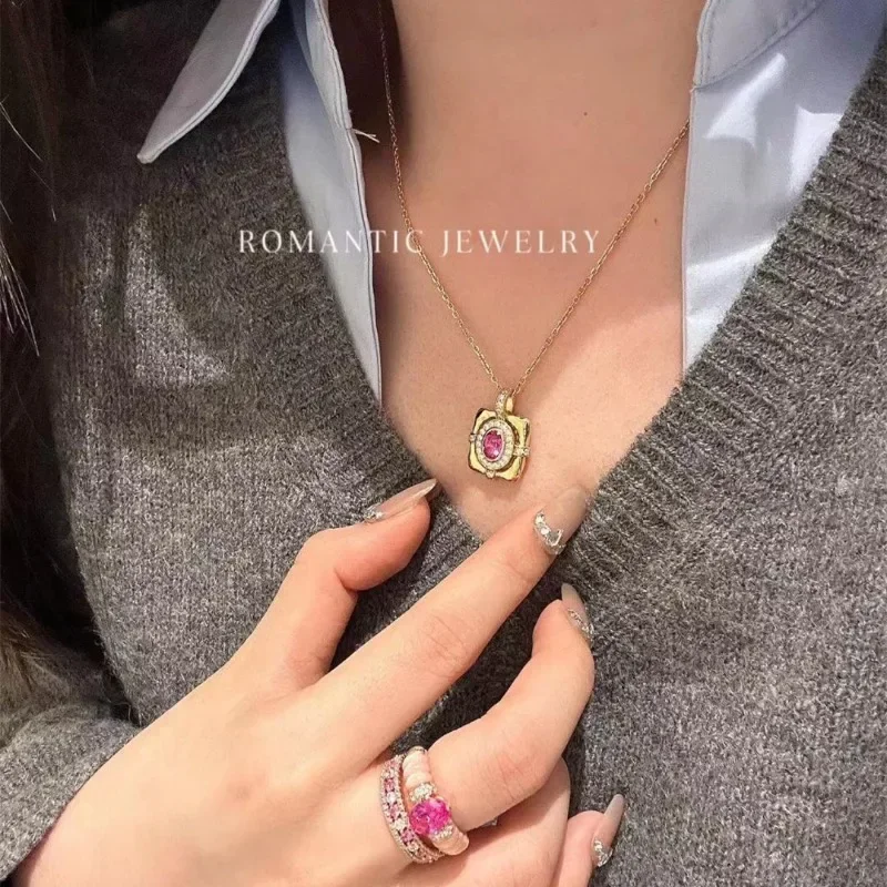 Vintage Court Style Square Necklaces Ruby Light Luxury Red Choker Pendant High Quality Collar Chain Wedding Jewelry Women