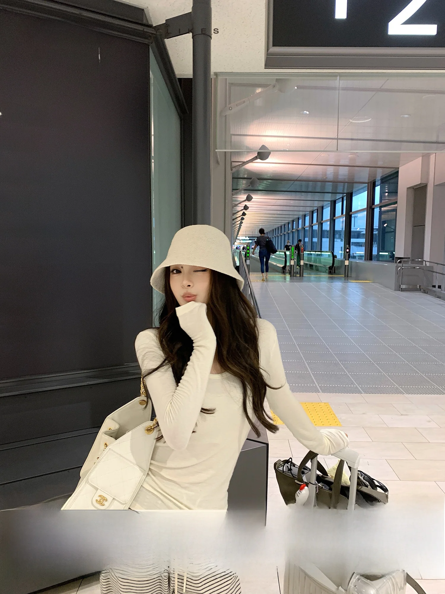 

Коврик Lilylikes Silk Camere Модальный вязаный топ Crew Ne Универсальная приятная для кожи уличная одежда для женщин