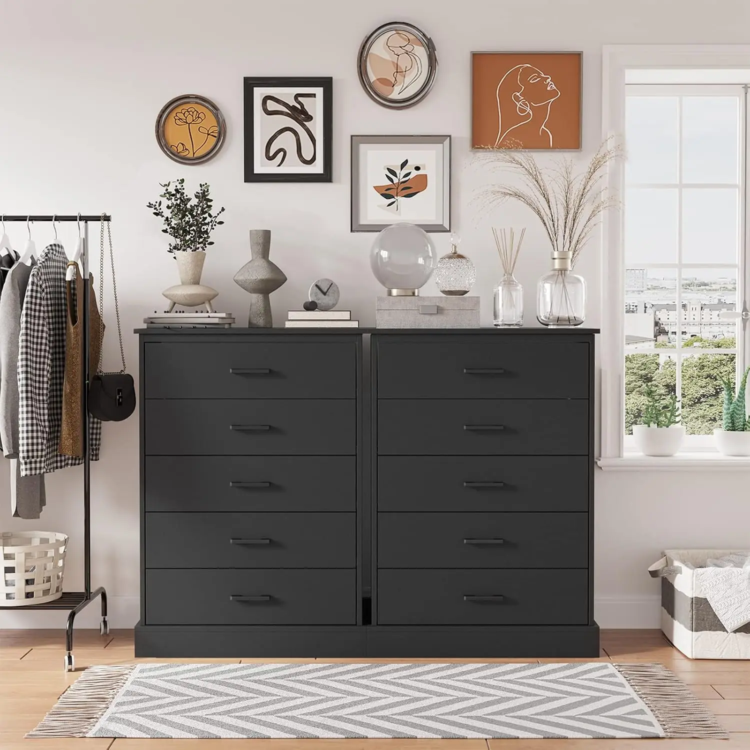 Black Dresser for Bedroom, 5 Drawer Dresser with Sturdy Base, Wooden Large Capacity Storage Cabinet, Tall Chest of 5 Drawers