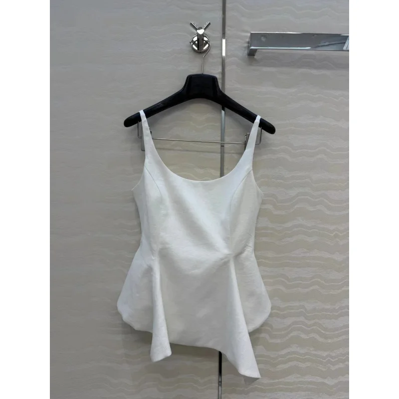 

2026 Spring/Summer New Style Simple Fashionable Sexy Irregular Three Dimensional Cutting Design Strap Top