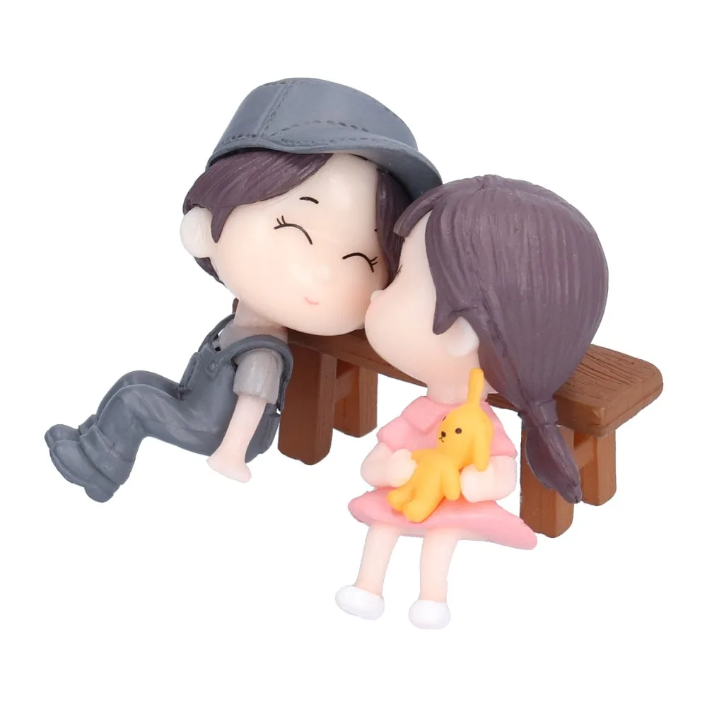 Synthetic Resin Mini Resin Human Figurines 1.89x2.28cm Couple Ornaments Glass Container Miniature Decor Grey