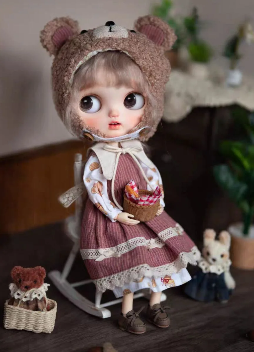 

5pcs kawaii bear style Blythe Main dress + vest dress + pumpkin pants + collar + hat (Fit for Lulu,ymy24,Ob22,24,26,zone, Jenny)
