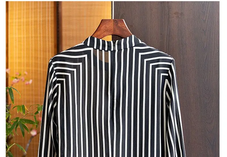 Blusa de rayas de seda para mujer, camisa de manga larga con estampado geométrico, holgada, coreana, cuello redondo, informal, novedad de verano,