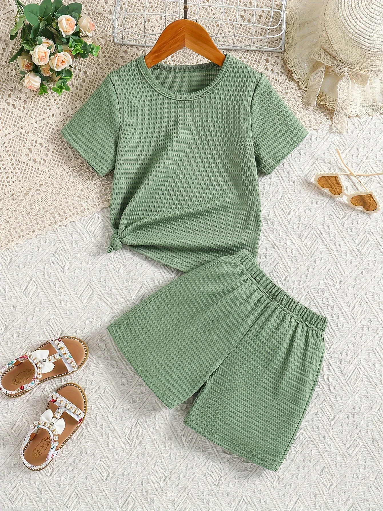 

Summer boys casual solid color breathable short sleeved shorts set