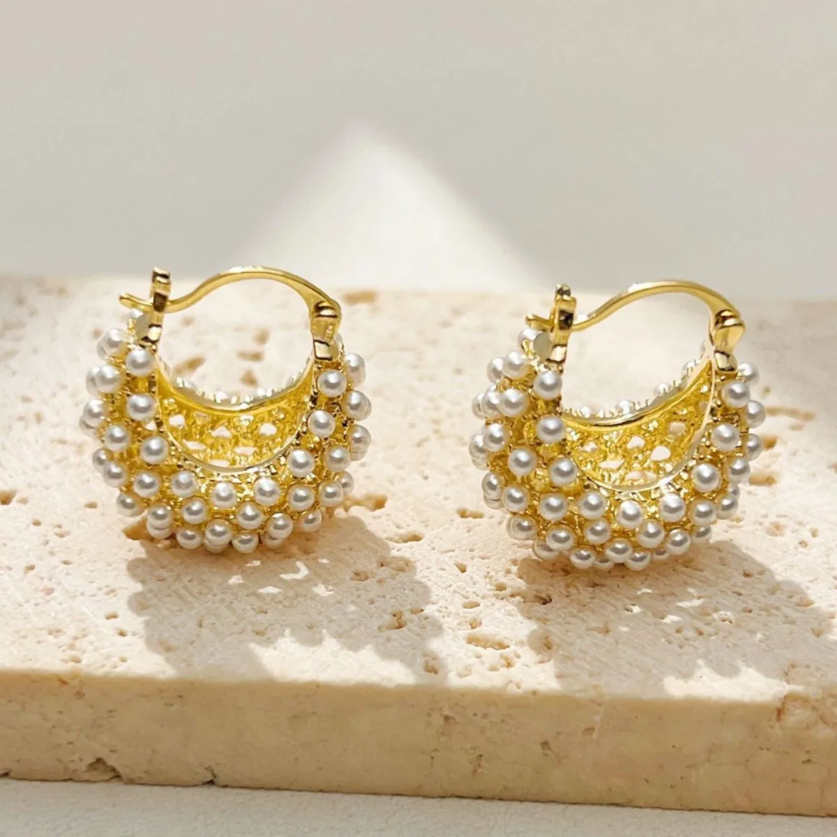 Xiaomi bead basket earrings, niche design, fashionable and versatile, light luxury style earrings, high-end earrings