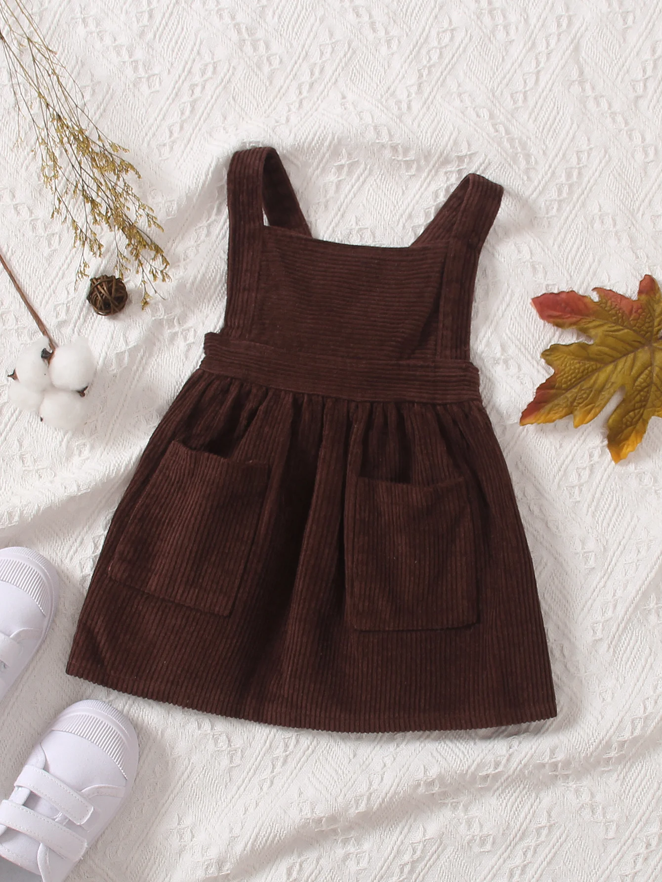 

Spot Korean version of the Spring and Autumn Baby Children's Corduroy Dress 100-day-old Baby Girl Forest Literary Vest Skirt