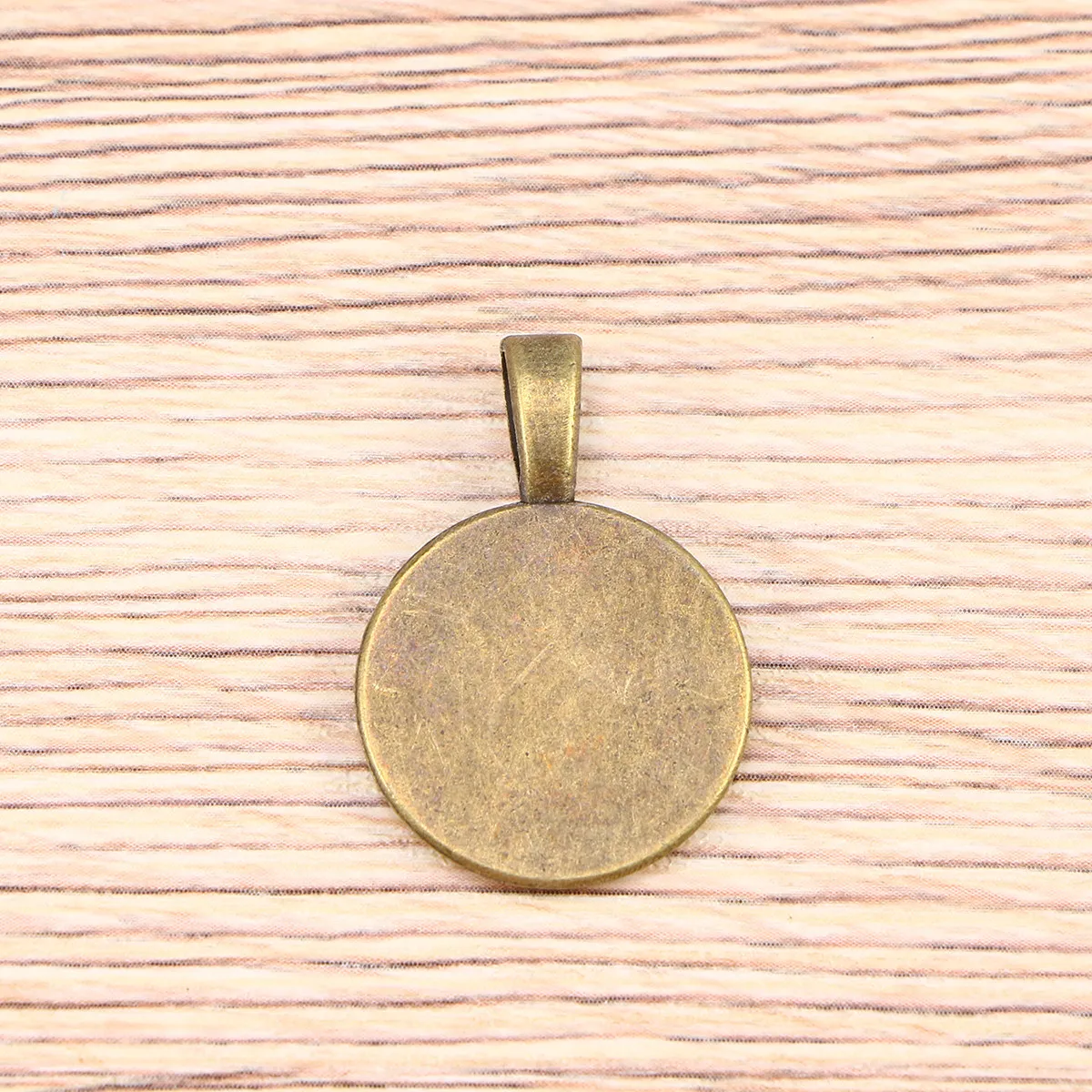 

Подставки для инкрустации камнями: круглые стеклянные купола для изготовления ювелирных изделий своими руками, подвесок-камеев, аксессуаров из смолы, основ для кулонов