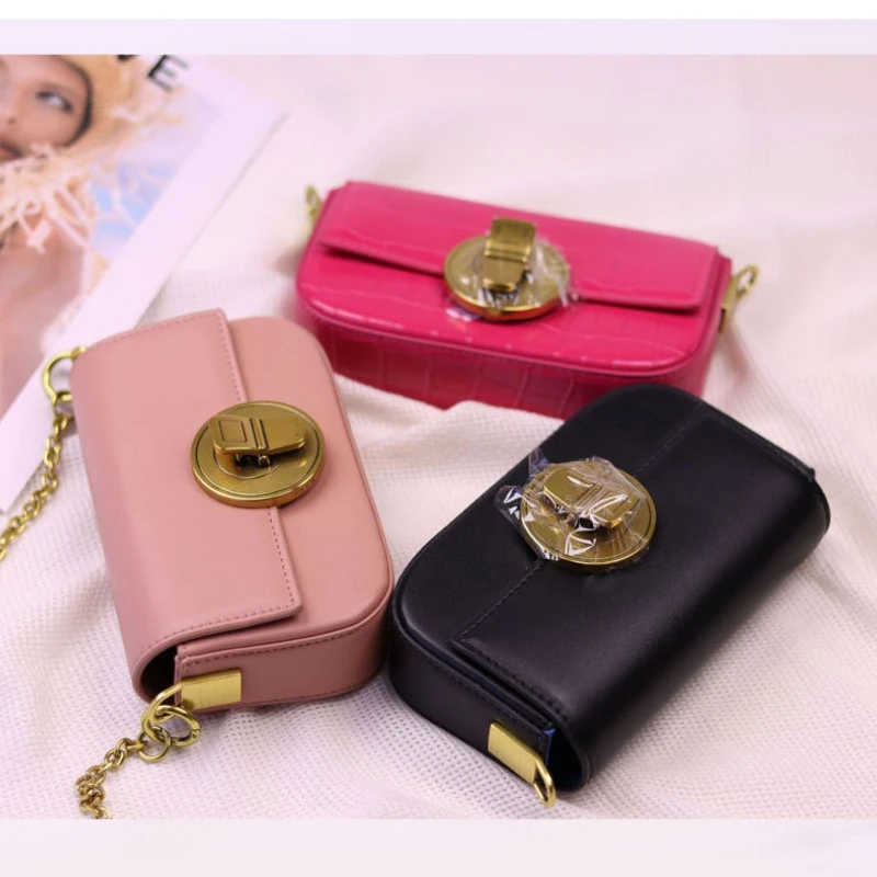 Peco Easy-to-Open Can 2025 New Fashion Small Bag Versatile Chinese Style Chain Mobile Phone Bag High-End Small Underarm Bag