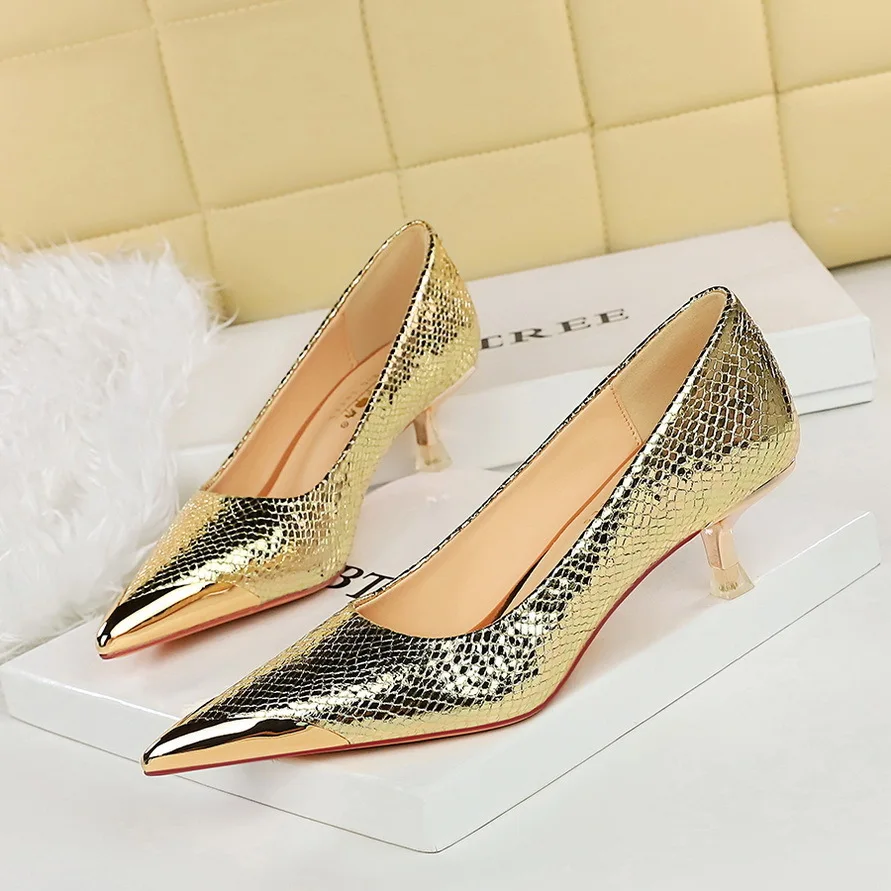 

Style Banquet Fashion Women's Shoes With Shallow Metal Toe And Shimmering Sequin Fabric Snake Pattern Single Shoe Women Pumps