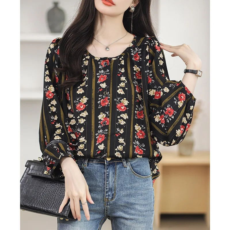 

Women's round Neck Chiffon Top OL Loose plus Size Fashionable Spring 2025 Korean Style Lantern Sleeve Shirt New Arrival