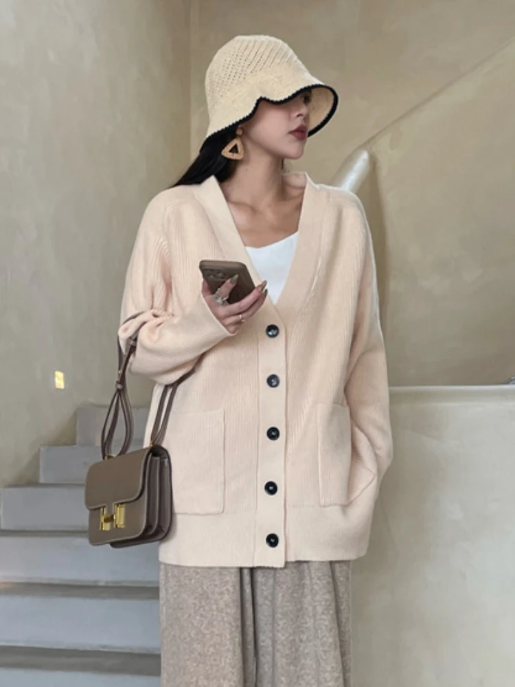 

V-neck Knitted Cadigan Thicked 2024 Autumn Winter Coat Korean Lolita Reglan Sleeve Button Up Oversized Sweater Cardigan femme