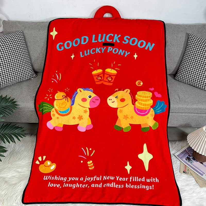 

Универсальное фланелевое одеяло «Год Лошади» с утолщенным слоем из овечьей шерсти, покрывало для дивана, одеяло для офисного сна, складная подушка, красный праздничный подарок