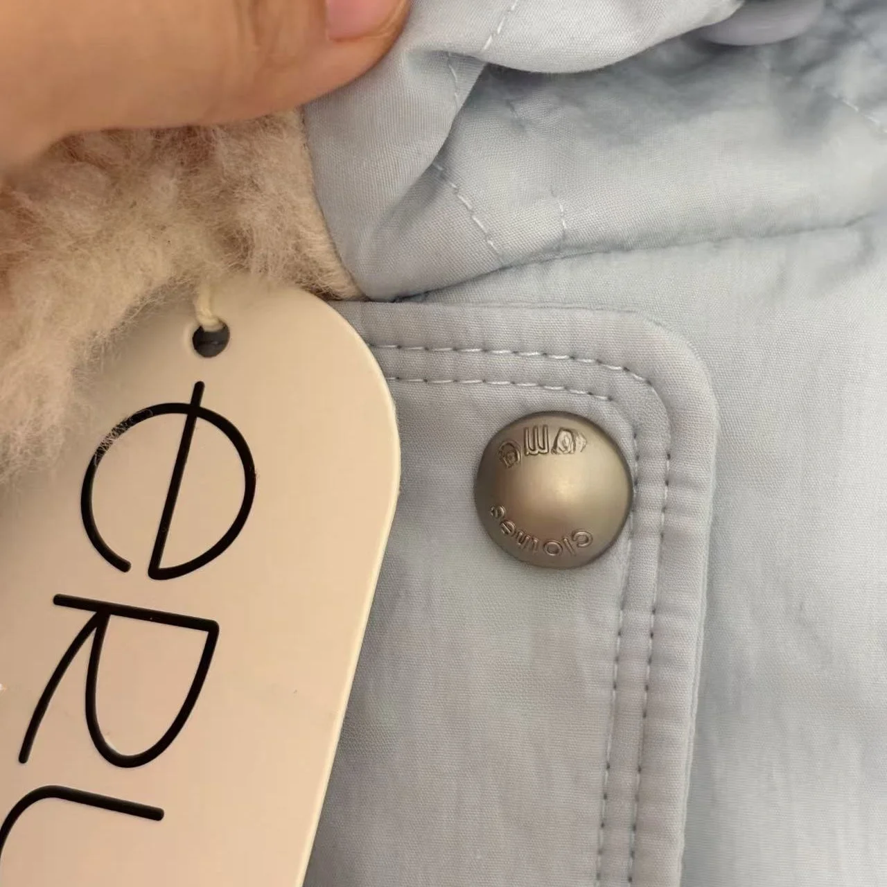 เสื้อแจ็คเก็ตพาร์กาแบบวินเทจสีขาว ยี่ห้อ East Gate Erume รุ่น Casual  บุด้วยใยโพลีเอสเตอร์  แขนยาว  ความยาวปานกลาง  ปิดด้วยซิป