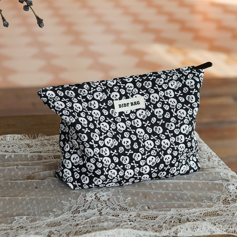 Women\'s Makeup Bag Halloween Skull Large Capacity Cosmetics Mobile Phone Storage Bag Portable Sail Bula Zipper Toiletry Bag