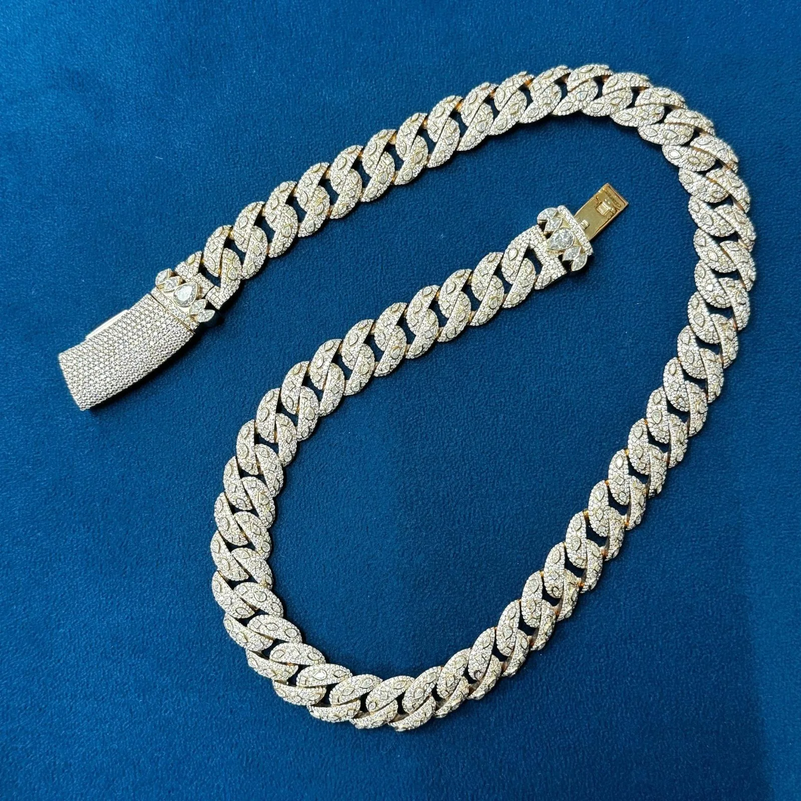 Quality Moissanite .Best Diamond Hip Hop Cuban Chain Iced Out Necklace for Men Rapper Style Streetwear and Gifts For Sale