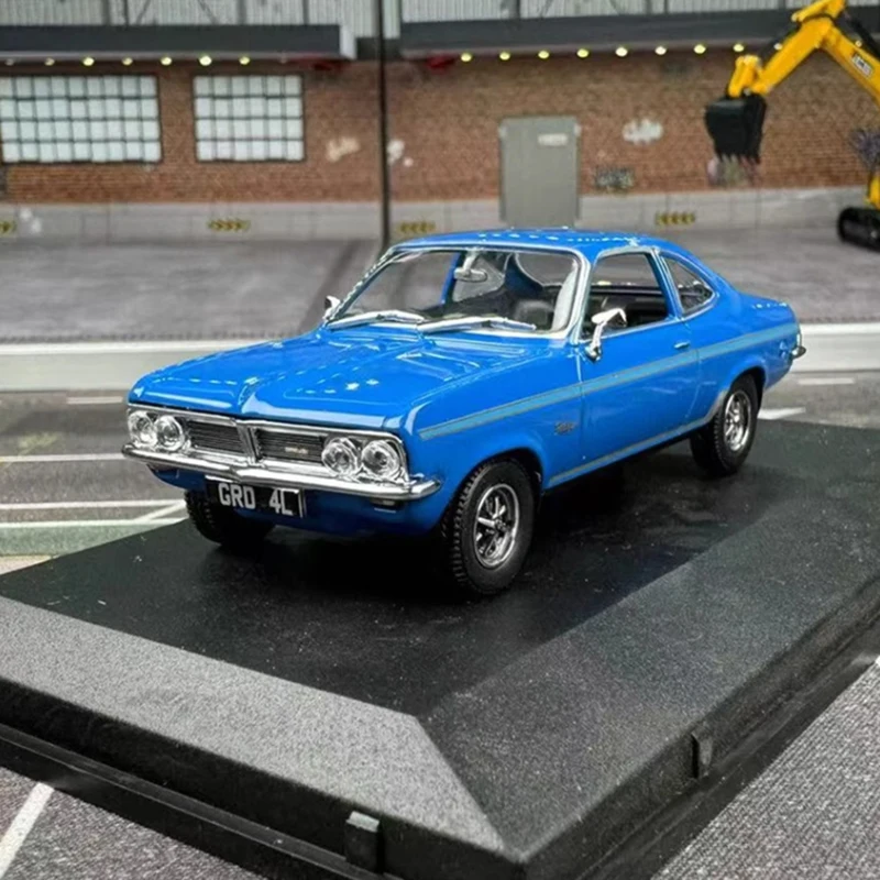 

OXFORD Diecast 1:43 Scale Alloy Retro Classic Sports Car Model Finished Product Simulation Toy Collection Gift Static Model