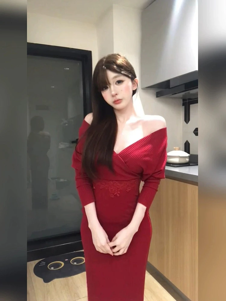 

Женское зимнее облегающее платье XZY больших размеров, вязаное, красное, с V-образным вырезом, с открытыми плечами, с высокой талией, повседневное, длинное