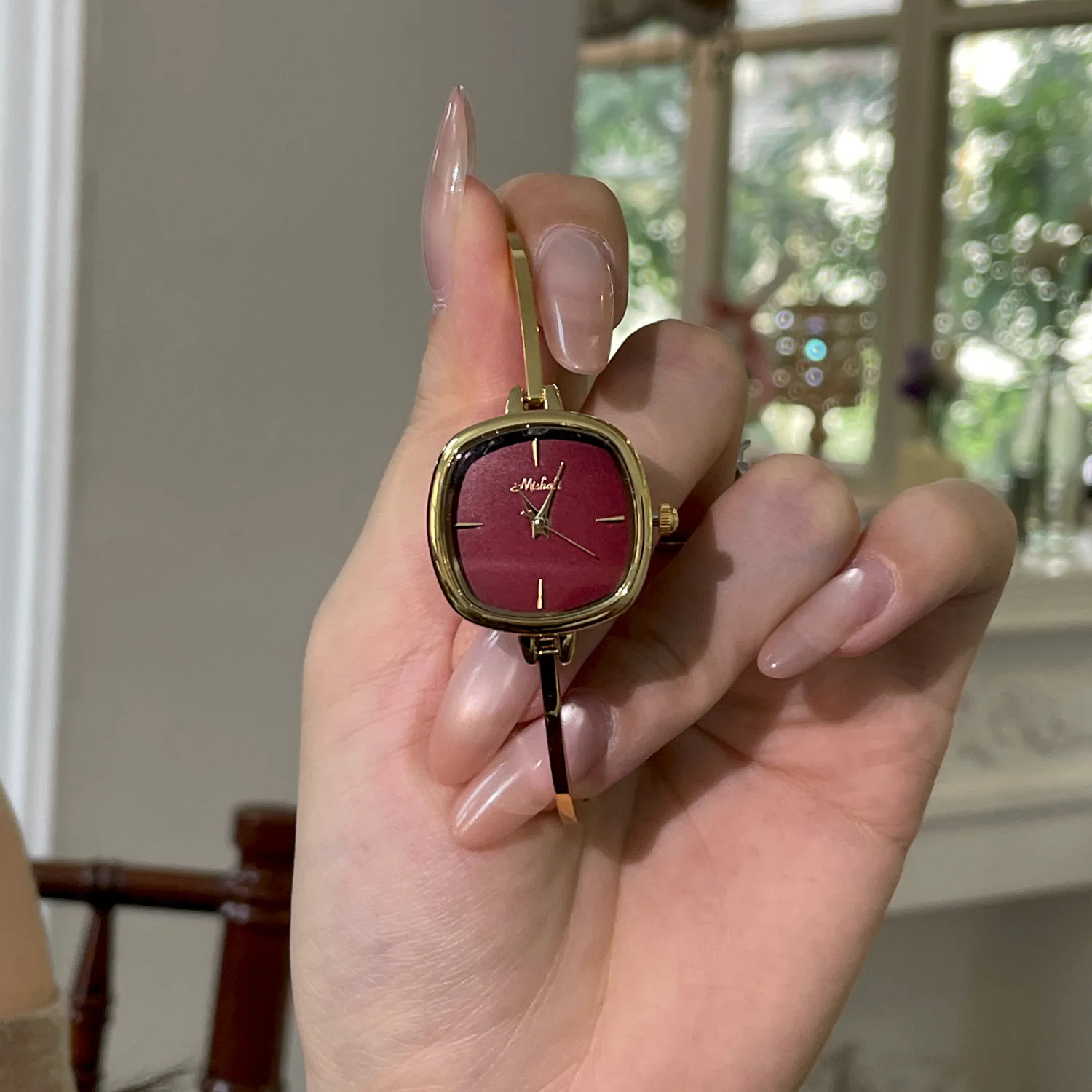 

CILOA Square Compact and Exquisite Watch Women's Fashion Women's Watch Light Luxury High Quality Gift Waterproof Quartz Watch