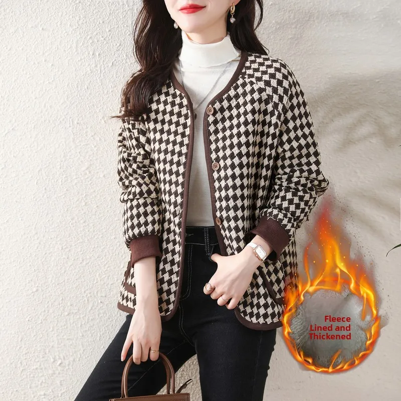 

Retro Short Plaid Jacket Women's Autumn Winter Fashion Thickened Fleece High-End Feeling Commute Style Polyester Fiber