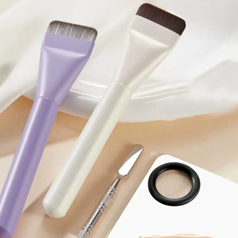 Koreanischer flüssiger Foundation-Pinsel mit flacher Oberseite – ultradünner, nicht saugfähiger, streifenfreier Make-up-Pinsel für makellose K-Beauty-Anwendungen