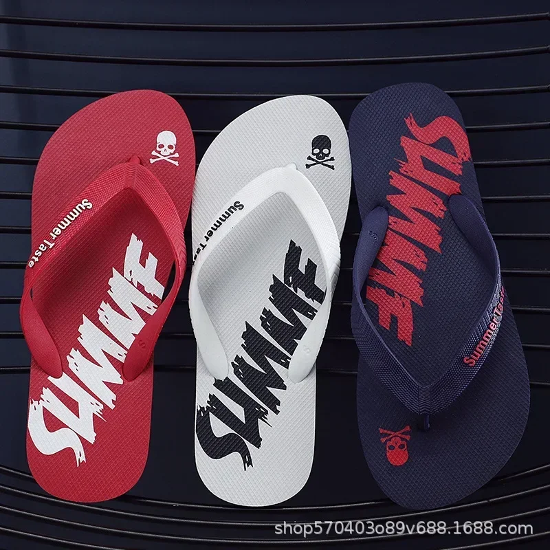 Flat-bottomed Bathing Wear-resistant Slippers Summer Beach Shoes Men Slippers  Sandals Fashion Flip-flops Men Wear Simple