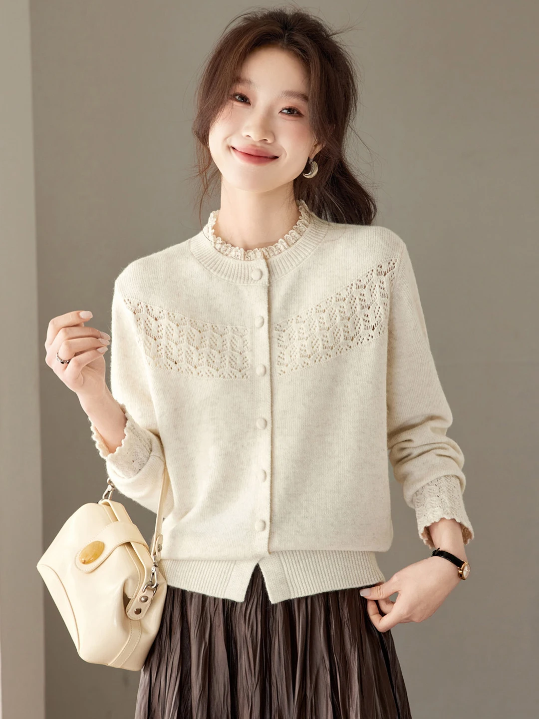Romantic Style Lace Trim Knitted Short Cardigan Women's Fashion Thin Sweater Coat Casual Soft Polyester Fiber Long Sleeve But...