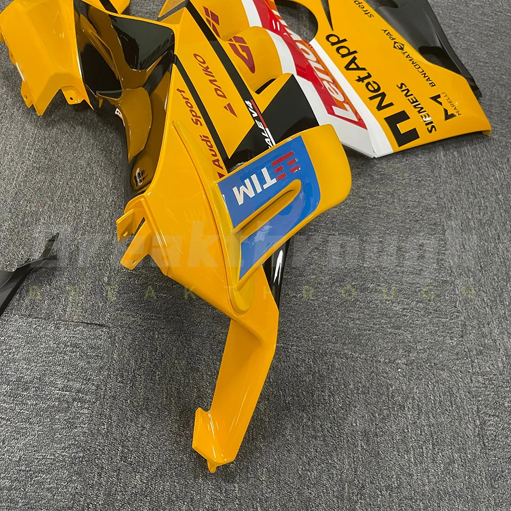 Suitable for Duka Panigale V4 V4S/R 2018-2021 2019 2020 Motorcycle High Quality New Fixed Wing Body Cover, Fairing Kit