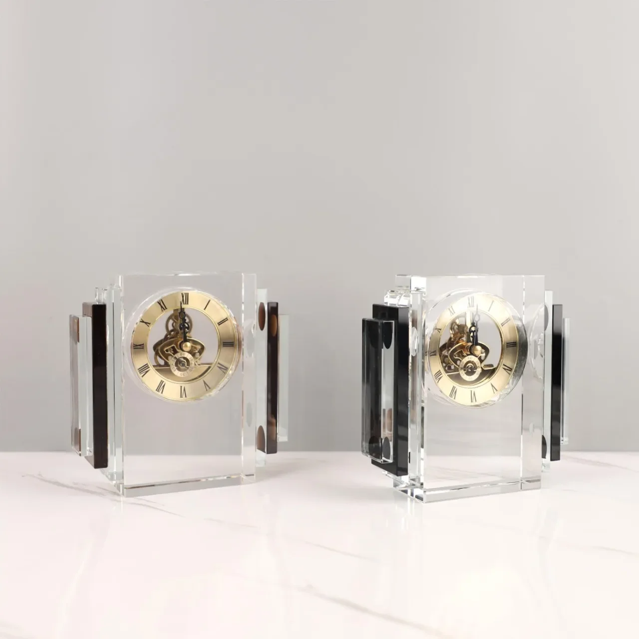 Orologio meccanico moderno e semplice in cristallo geometrico, orologio da tavolo, ornamento da tavolo, ingresso, mobile TV, decorazione della casa