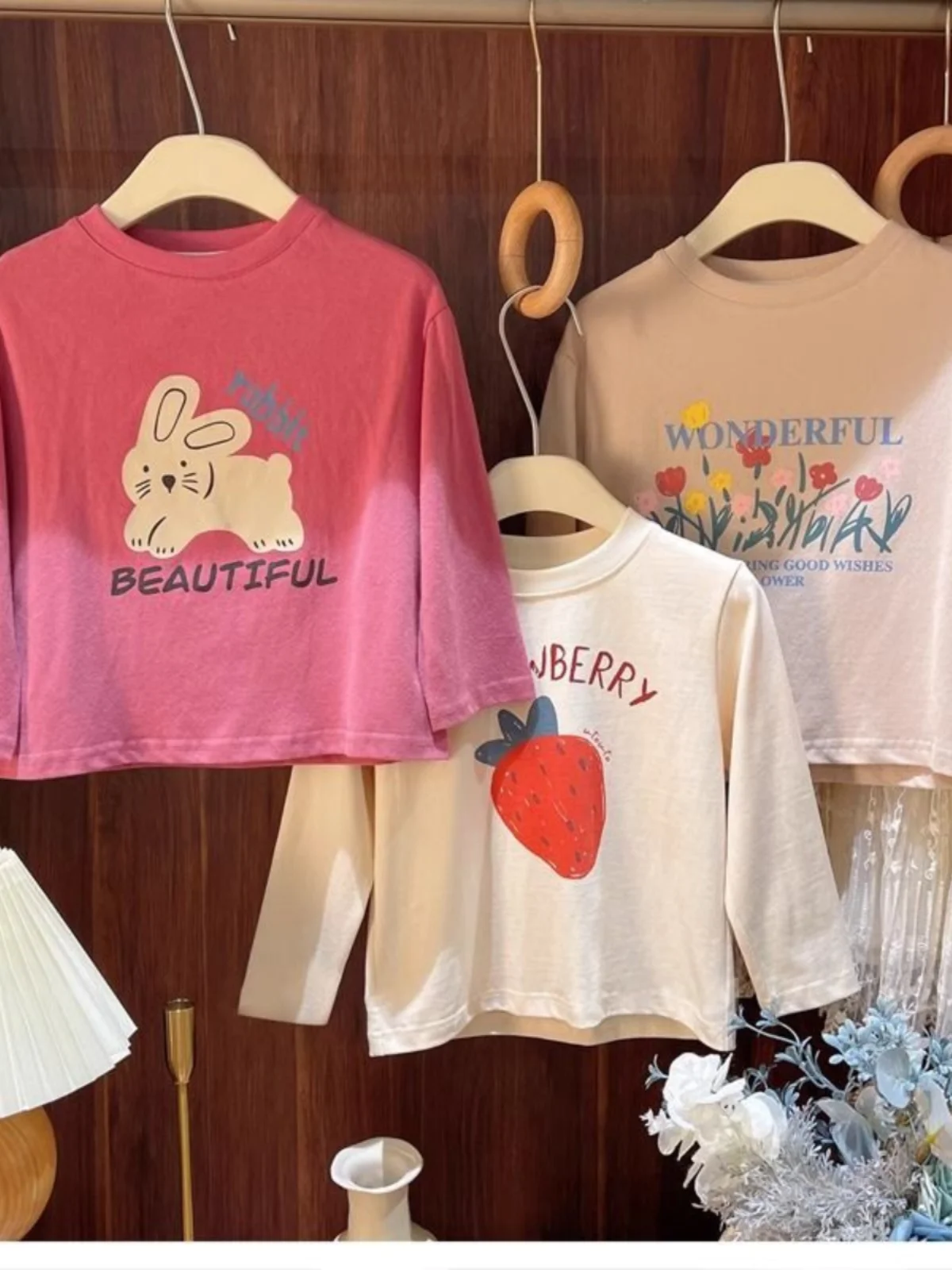 Modieus lang T-shirt met cartoonprint voor babymeisjes, herfst nieuw, Koreaanse stijl, basic shirt met print, dames zijden top