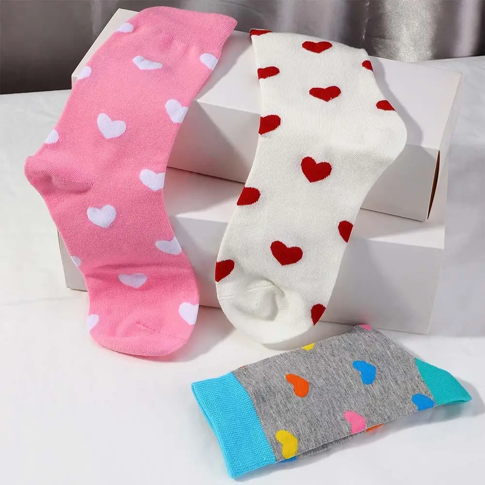 1 Pair Women Sweet Heart Socks Women Long Tube Autumn and Winter Cotton Socks Beathable Fashion Socks