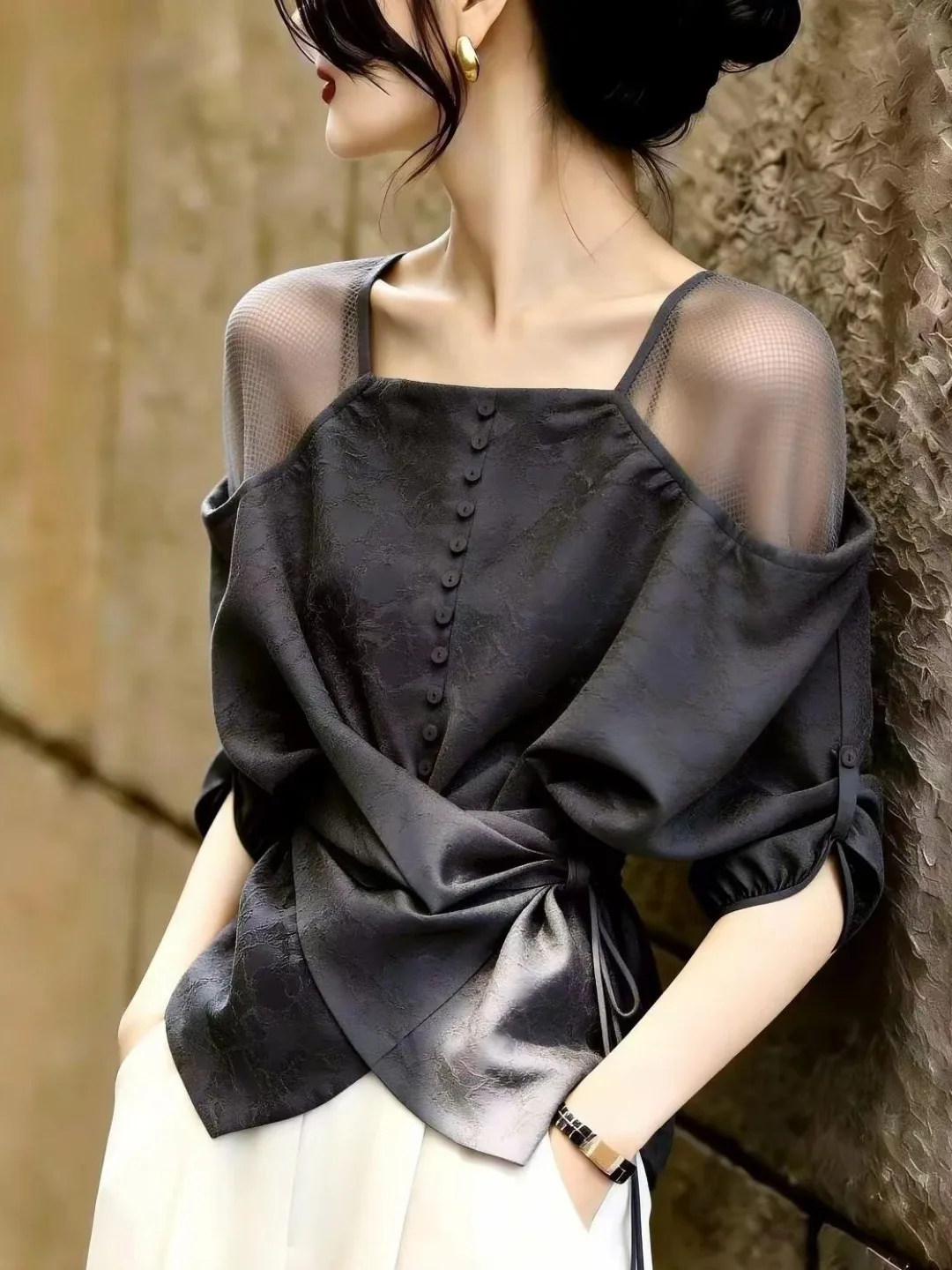Grey Casual Elegant Long Sleeve Mesh Splice Top Slimming High-End Feel Daily Wear Commuting Age-Defying Fashionable T-Shirt