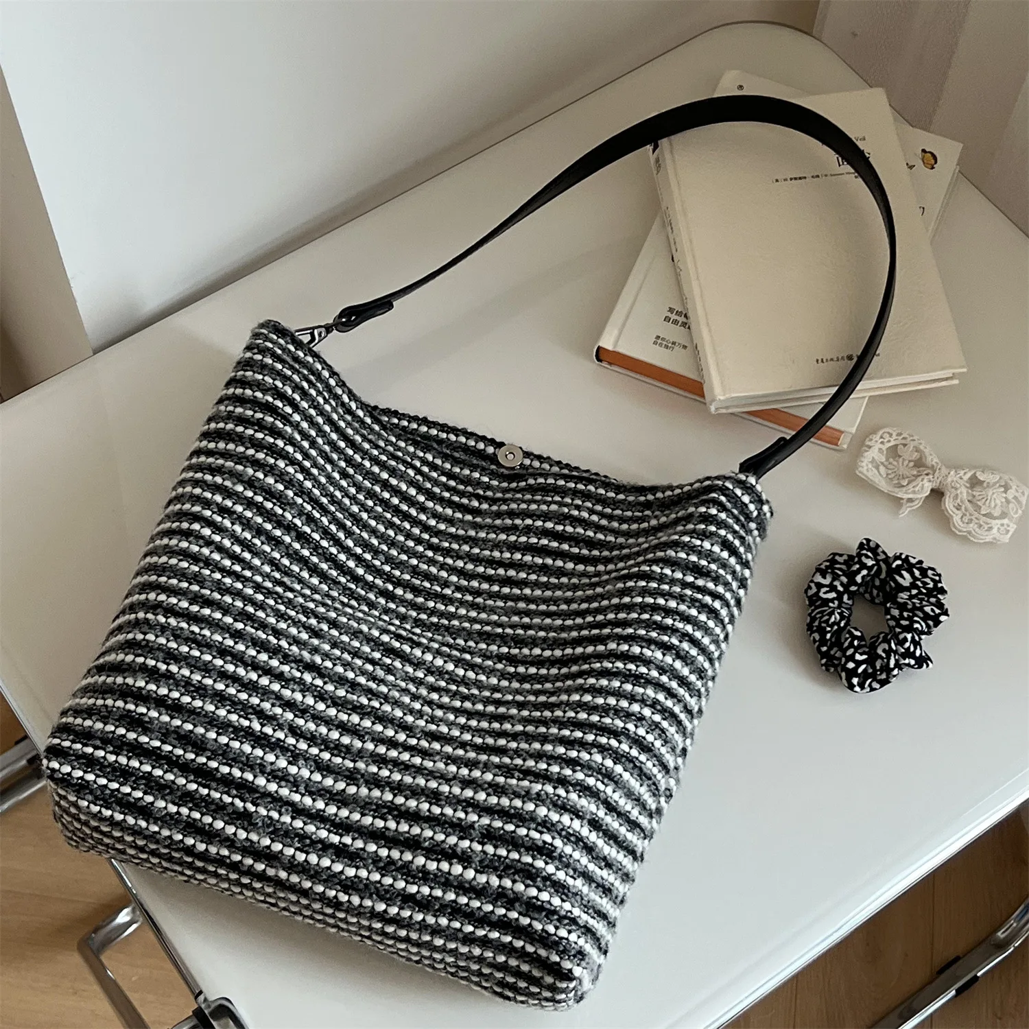 

YIFAN Ретро дорожная шерстяная сумка из хлопка, женская новая осенне-зимняя сумка через плечо, повседневная сумка-тоут среднего размера для подмышек