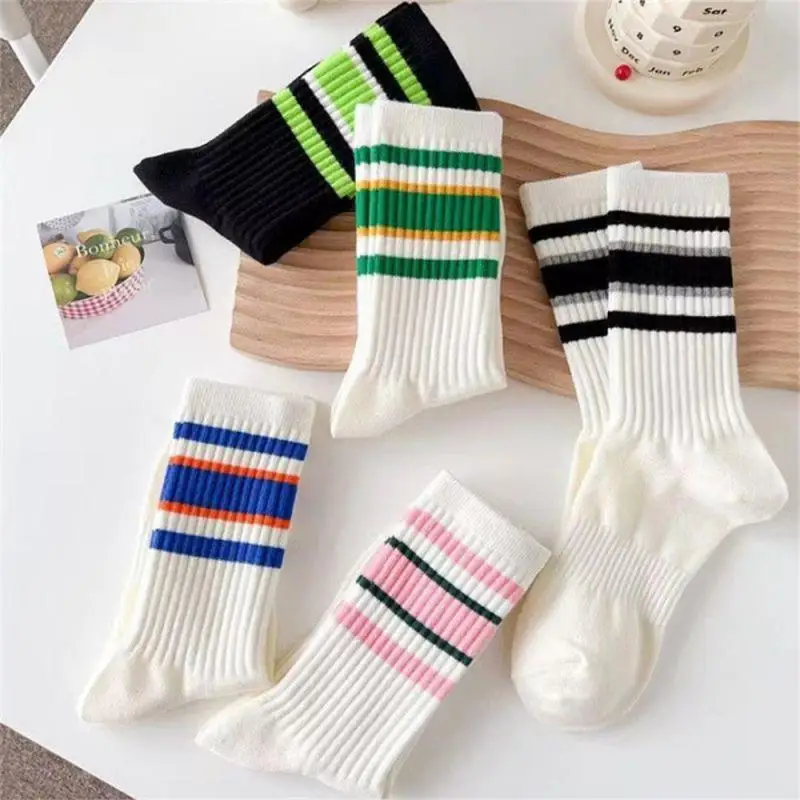 1 Pairs Women's Socks Cute Harajuku Warm Sock Simple Colorful Striped Short Socks Fashion Spring Autumn Women's Mid Length Socks