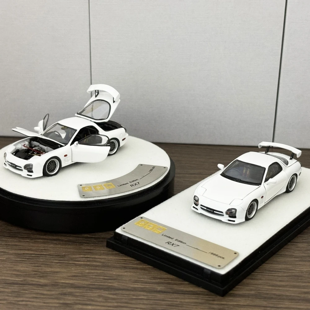 

PGM 1:64 RX7 white alloy full-open simulation car model collection gift