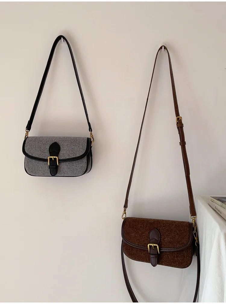 トレンディなレトロウールぬいぐるみ脇の下スクエアバッグ女性のクロスボディバッグ多用途耐久性のあるソフトハンドル秋冬新着
