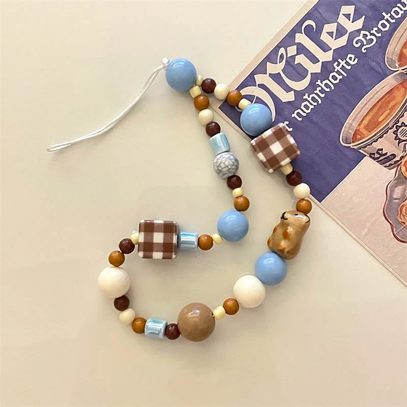 Y2K Handmade Vintage Cell Phone Lanyard Cute Phone Charm Wrist Strap Keychain Brown Bear Bead Pendant for Girl Woman Gift