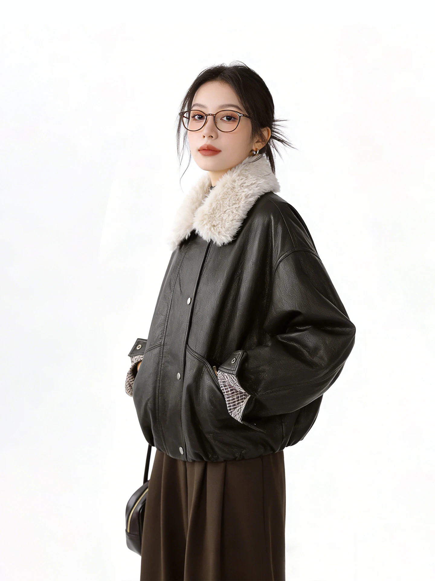 Retro koreanisches Bla-Leder Jaet 2025, Winter, neuer Lammfellkragen, Motorrad-Sle, lässiger Damen-Faion-Mantel