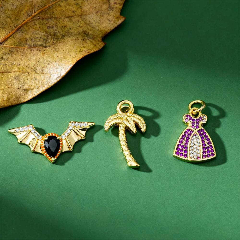 

2Pcs Pendants Sparkling Brass Cubic Zircon Stylish Charm for DIY Jewelry Necklace Bracelet Unique Accessories Holiday Decoration