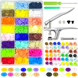 1440 pezzi/600 pezzi di fissaggio a quattro pulsanti in plastica a 24 colori per la riparazione di vestiti e altri accessori sono dotati di pinze metalliche