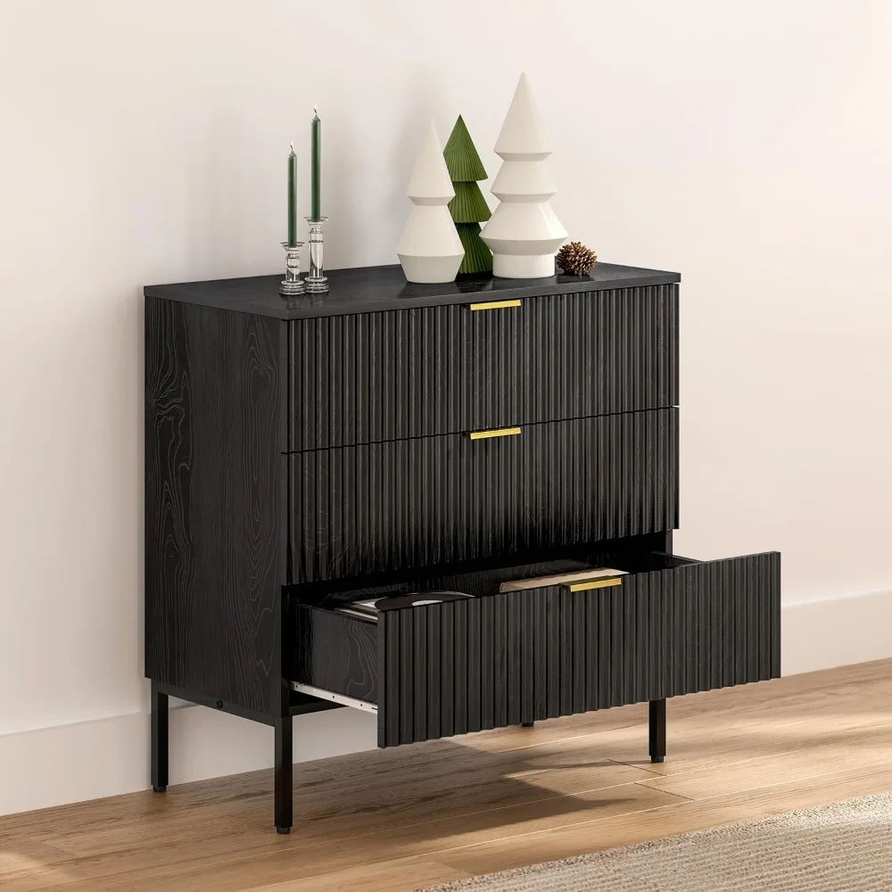 par de cômodas modernas com gavetas caneladas com 3 gavetas, baús de madeira com pernas e puxadores de metal