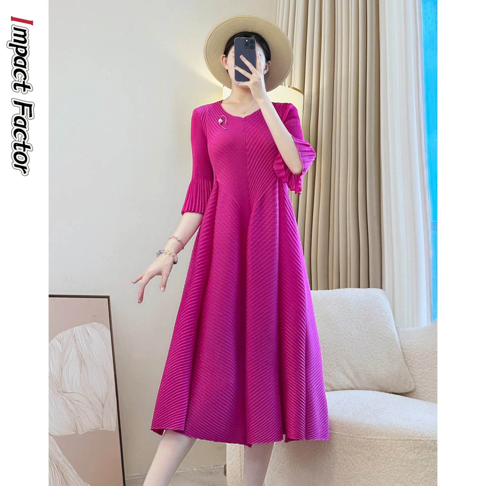 2025 Autumn New Solid Color V-neck Miyake Pleated Loose Dress Fashion Temperament Medium Length Seven-quarter Sleeve Women Dress