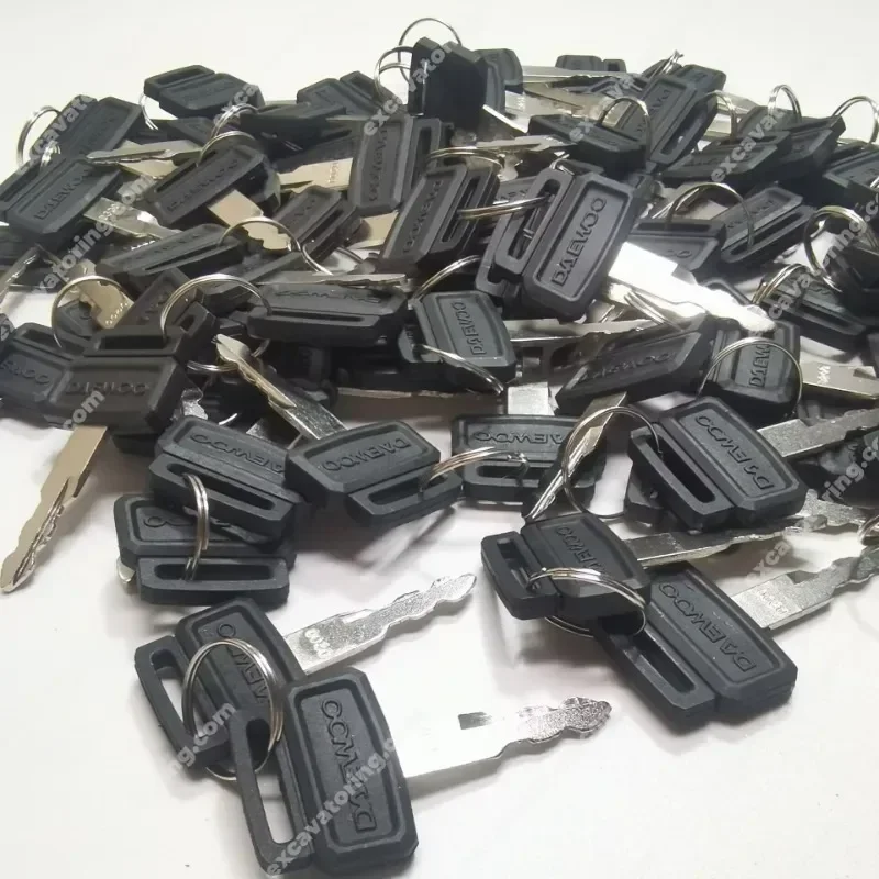 for Start ignition key 10pcs, excavator accessories, Doosan, Daewoo, DH55， 60， 80， 150， 215， 225-5， 7， 9