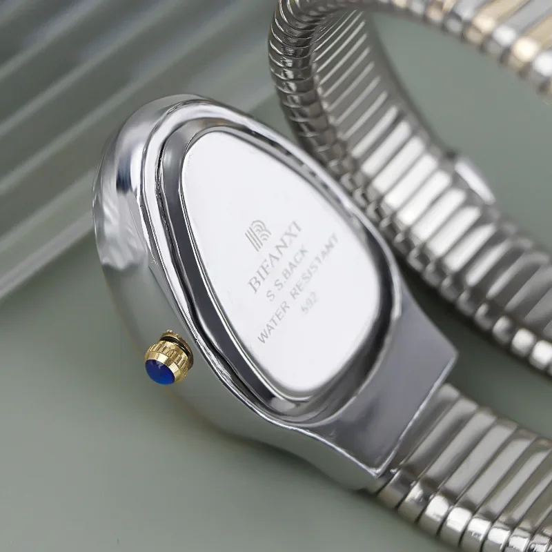 Snake Fashion Hot Verkoop Quartz Horloge Vrouwen Luxe Goud Roestvrij Stalen Horloge Jurk Iced Diamonds Waterdicht AAA Horloge Relogio