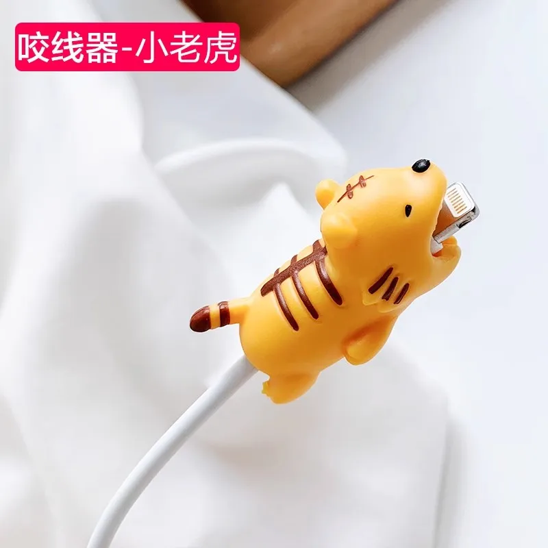 데이터 케이블 보호 슬리브 케이블 와인더, 귀여운 동물 물린 케이블 보호기, 아이폰 팬더 물린 인형 모델 홀더 케이블 와인더