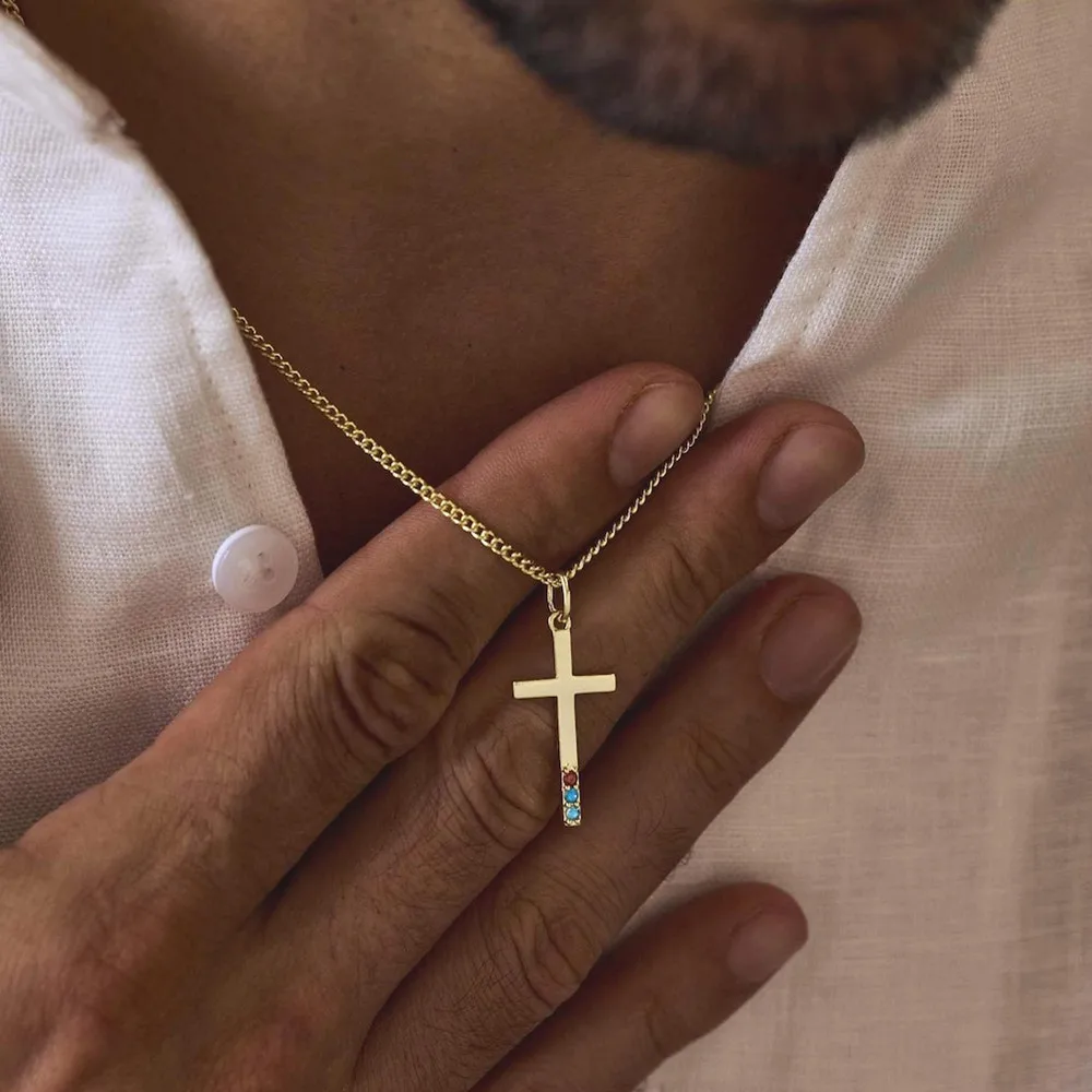 مخصص الصليب قلادة قلادة شخصية الفولاذ المقاوم للصدأ سلسلة صغيرة جوهرة الميلاد سحر الأسرة هدية لأمي الأب