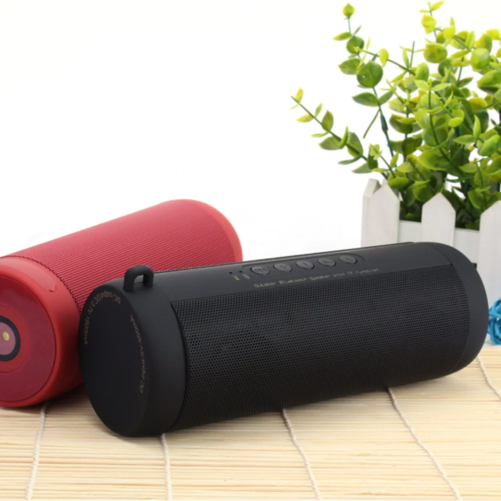 

Red Waterproof Speaker Cylinder Shape Rechargeable Wireless Handsfree Outdoor Music Player Card Support