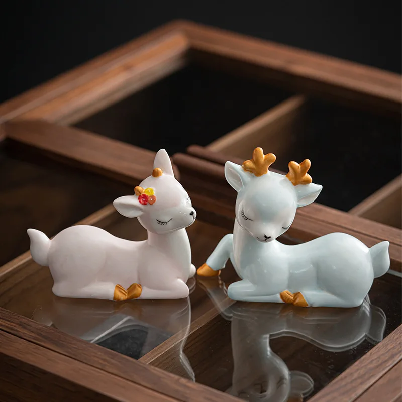 Lucky Deer Decoration a Pair of Home Living Room Office Desk Surface Panel Handicraft Equipment Ornaments Creative Wedding Decor